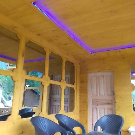 Riverbank Hotel Taobut Neelum Valley Azad Kashmir Taobat Exterior photo